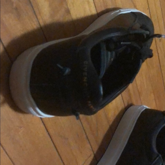 Givenchy black sneakers - Picture 3 of 3